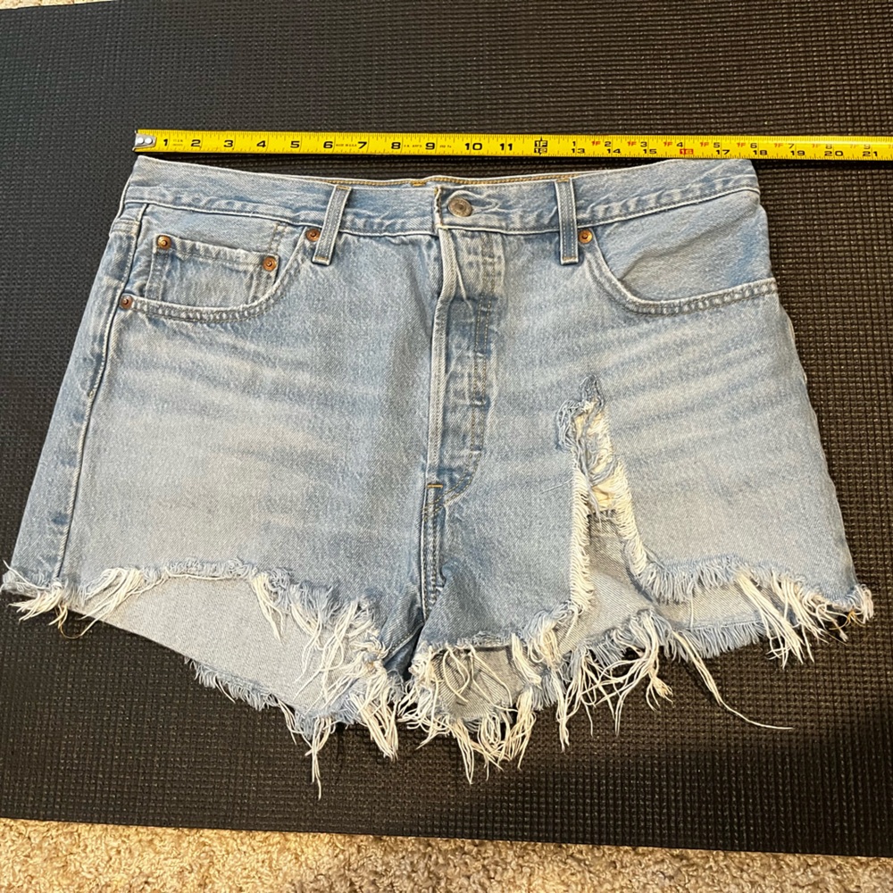 Upcycled 501 Jean Shorts Levi’s Booty Short With Thigh Slit